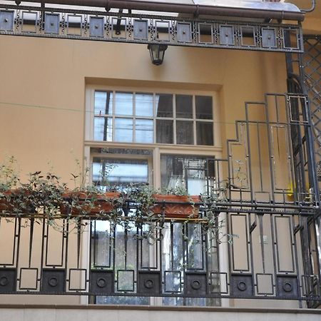 Apartments In Lviv Center Ngoại thất bức ảnh